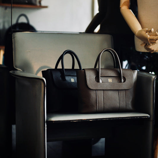 新作フラップトート