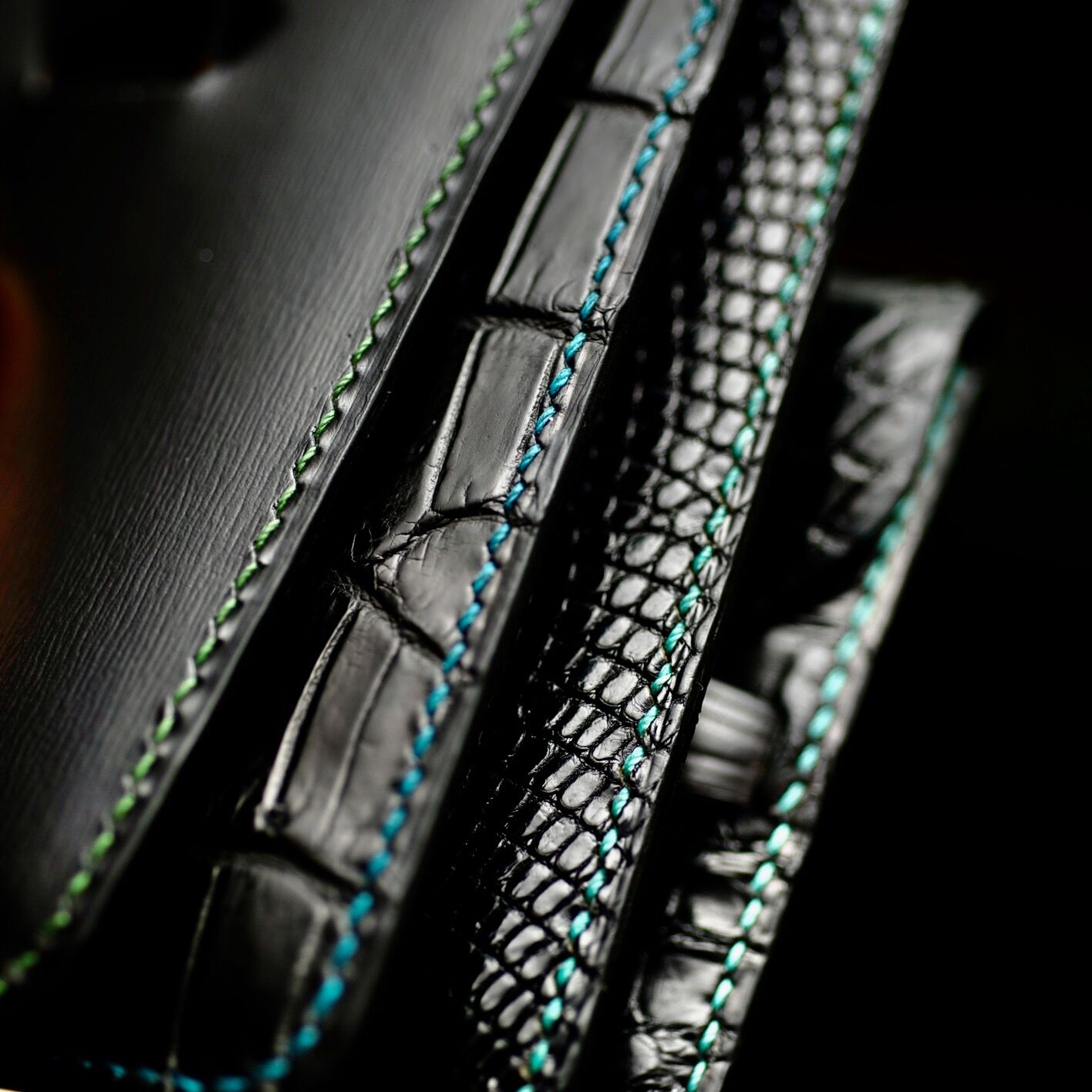 Jumpin' Jack - Crocodile Leather Tongue Cardcase